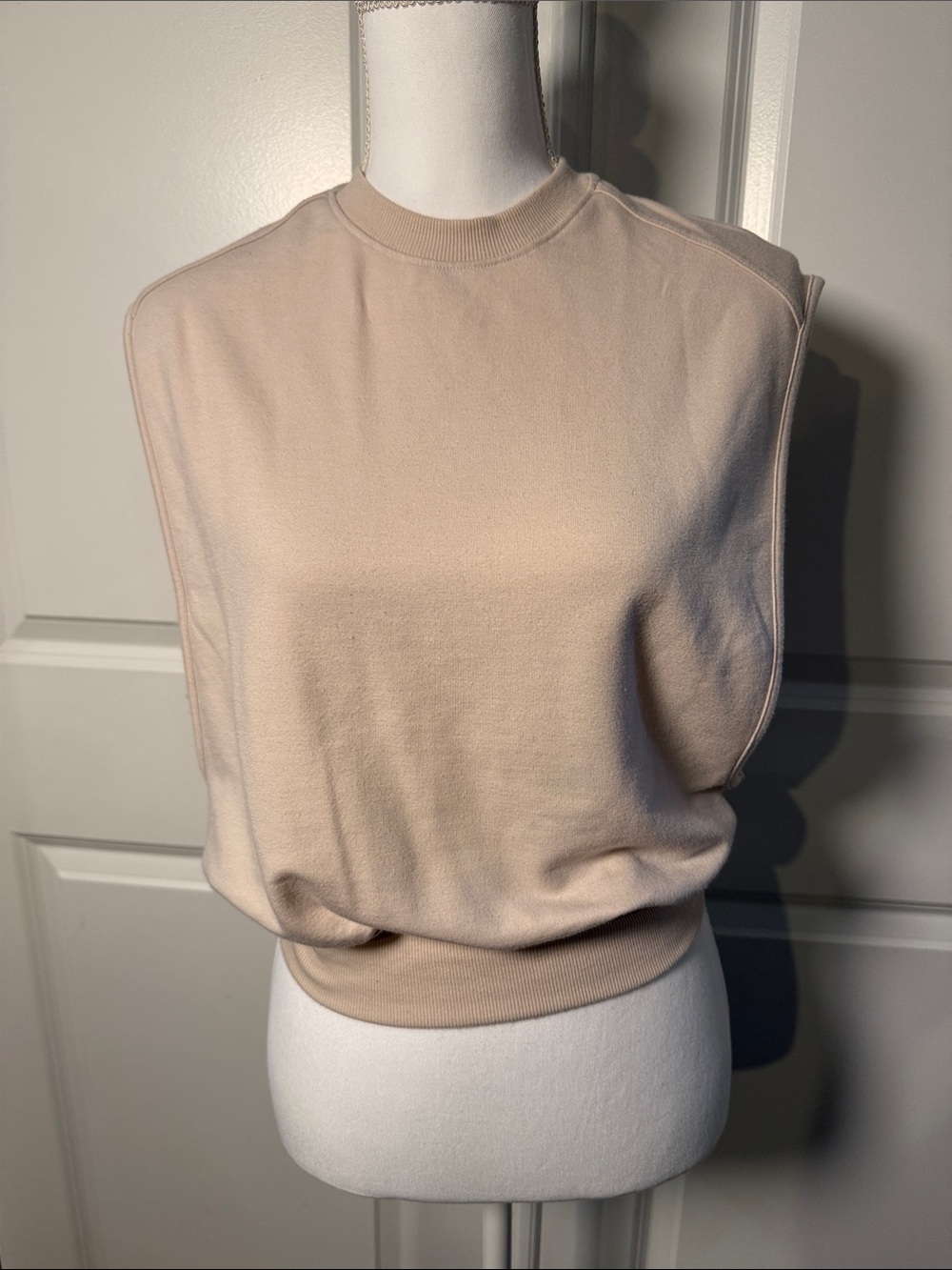 MPG Sleeveless Knit Shell Top in Light Beige Size XS
